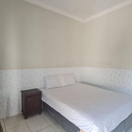 OYO 90831 Hotel Gardenia Prambanan Surakarta  Bagian luar foto