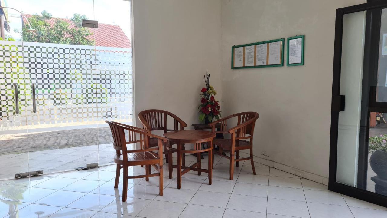 OYO 90831 Hotel Gardenia Prambanan Surakarta  Bagian luar foto